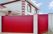 Откатные ворота DoorHan из сэндвич-панелей цвет бордо